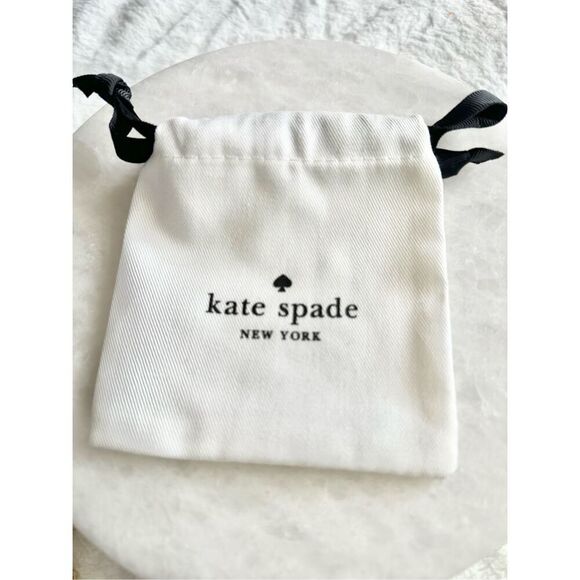 kate spade Other - Kate Spade black-and-white dust pouch ￼